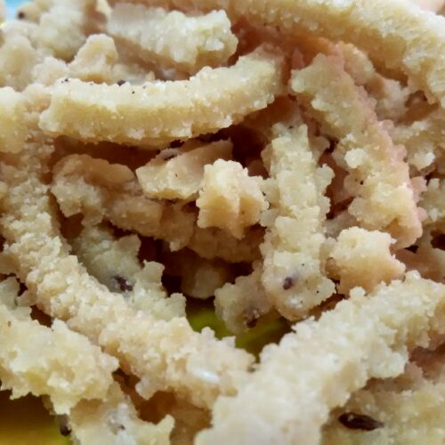 Illustrative Butter murukku photograph, not actual Naativa Ruchi packaging